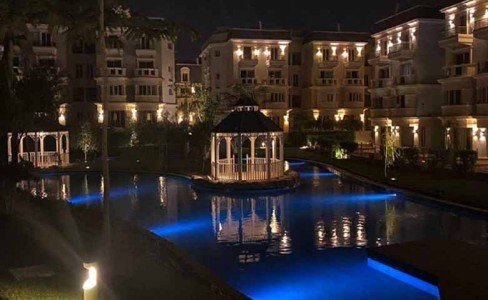 Corner Townhouse 210 M2 For Sale Mountain View 4 October Park